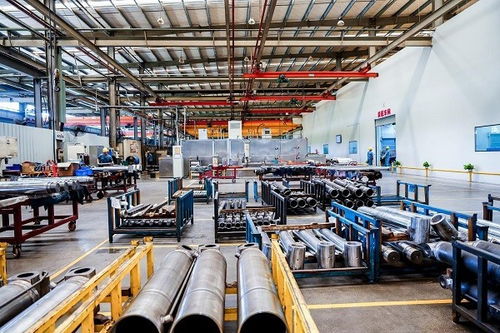 看見數(shù)字中國(guó) 媒體探營(yíng)探訪廈門聯(lián)通打造的銀華機(jī)械5g智慧工廠