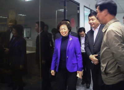 廈門市副市長國桂榮蒞臨我司參觀考察，鼓勵軟件設計產(chǎn)業(yè)創(chuàng)新發(fā)展